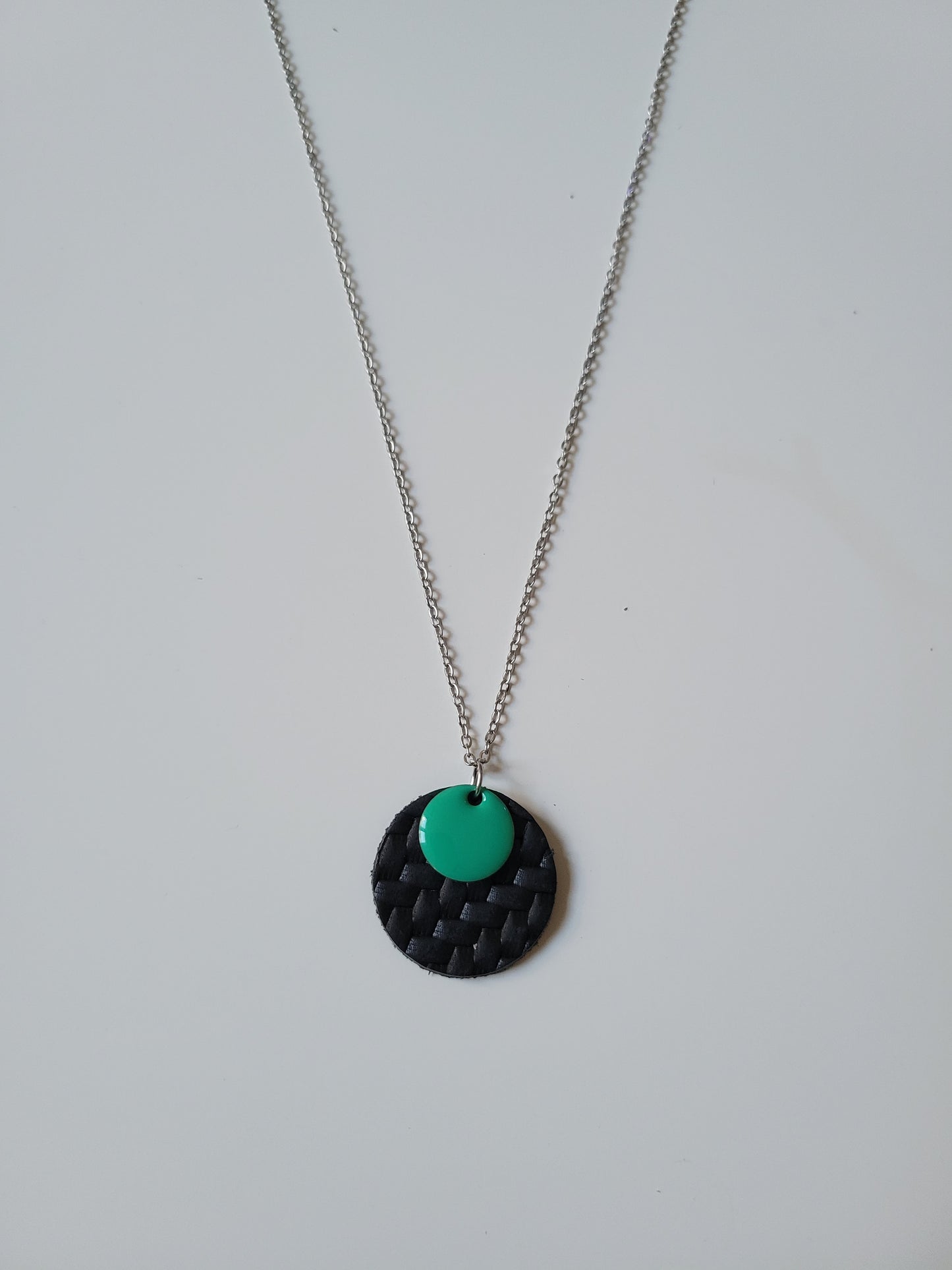 Collier cuir recyclé sequin - Atelier Claire Zhou x 114 Paris