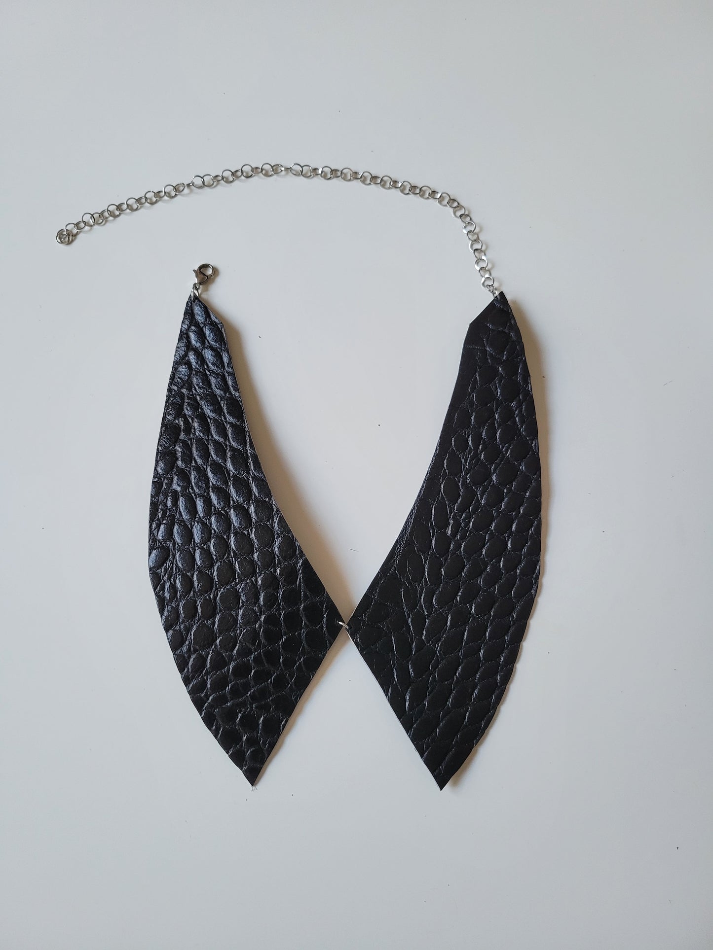 Collier faux col cuir upcyclé - Atelier Claire Zhou x 114 paris