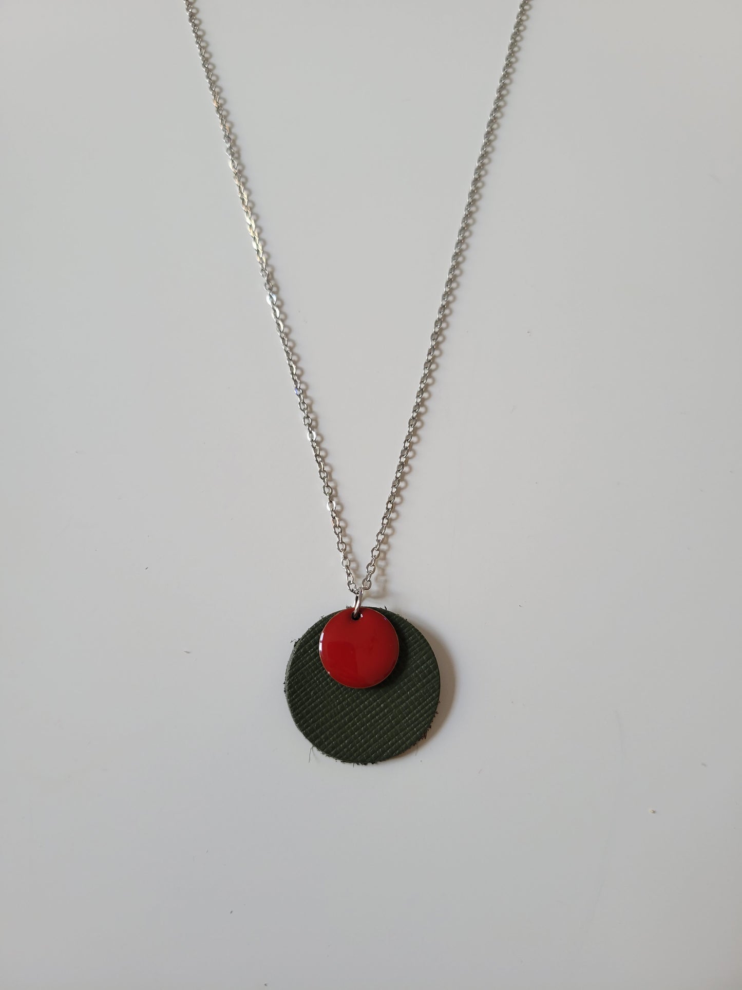 Collier cuir recyclé sequin - Atelier Claire Zhou x 114 Paris