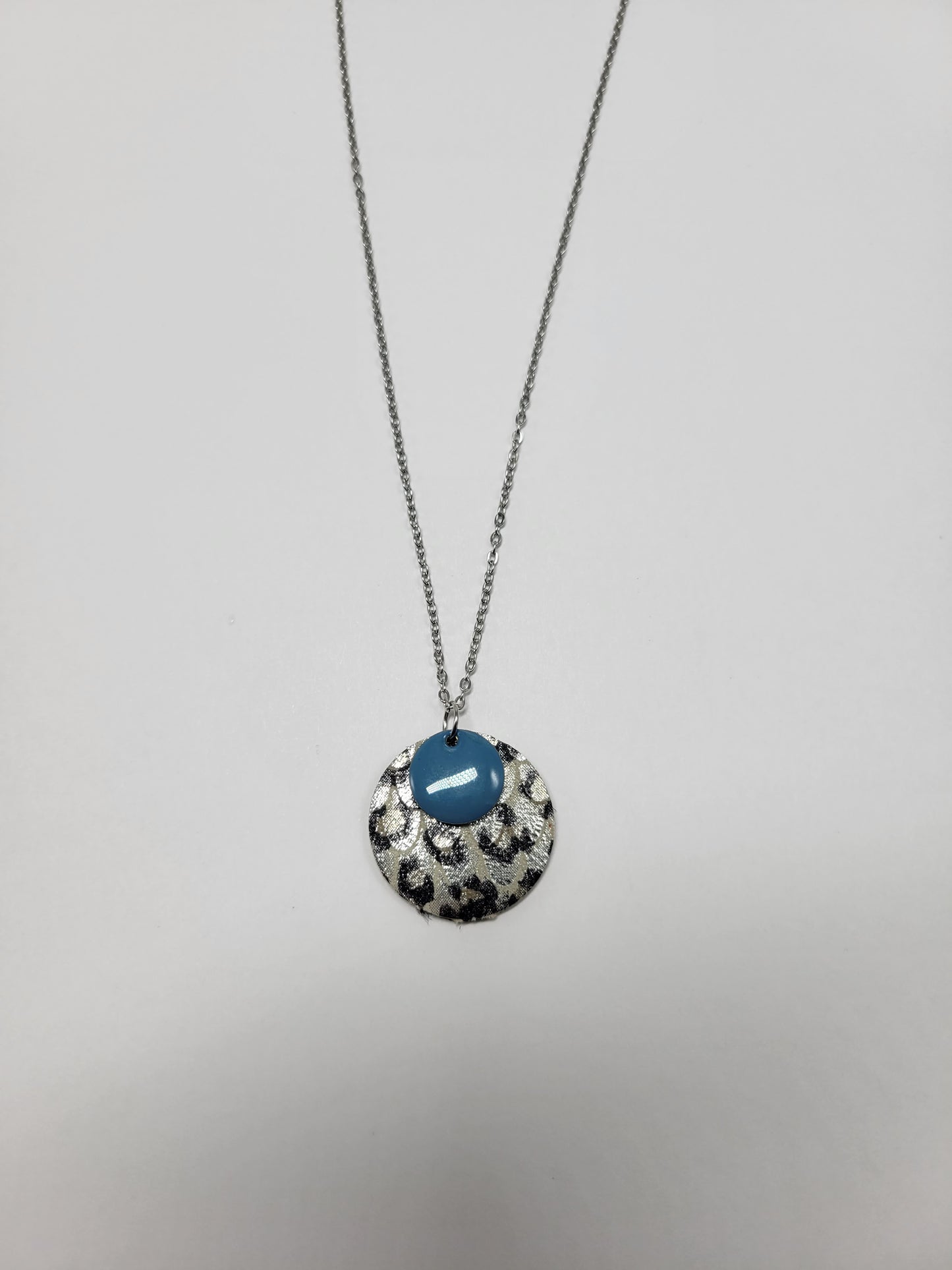 Collier cuir recyclé sequin - Atelier Claire Zhou x 114 Paris