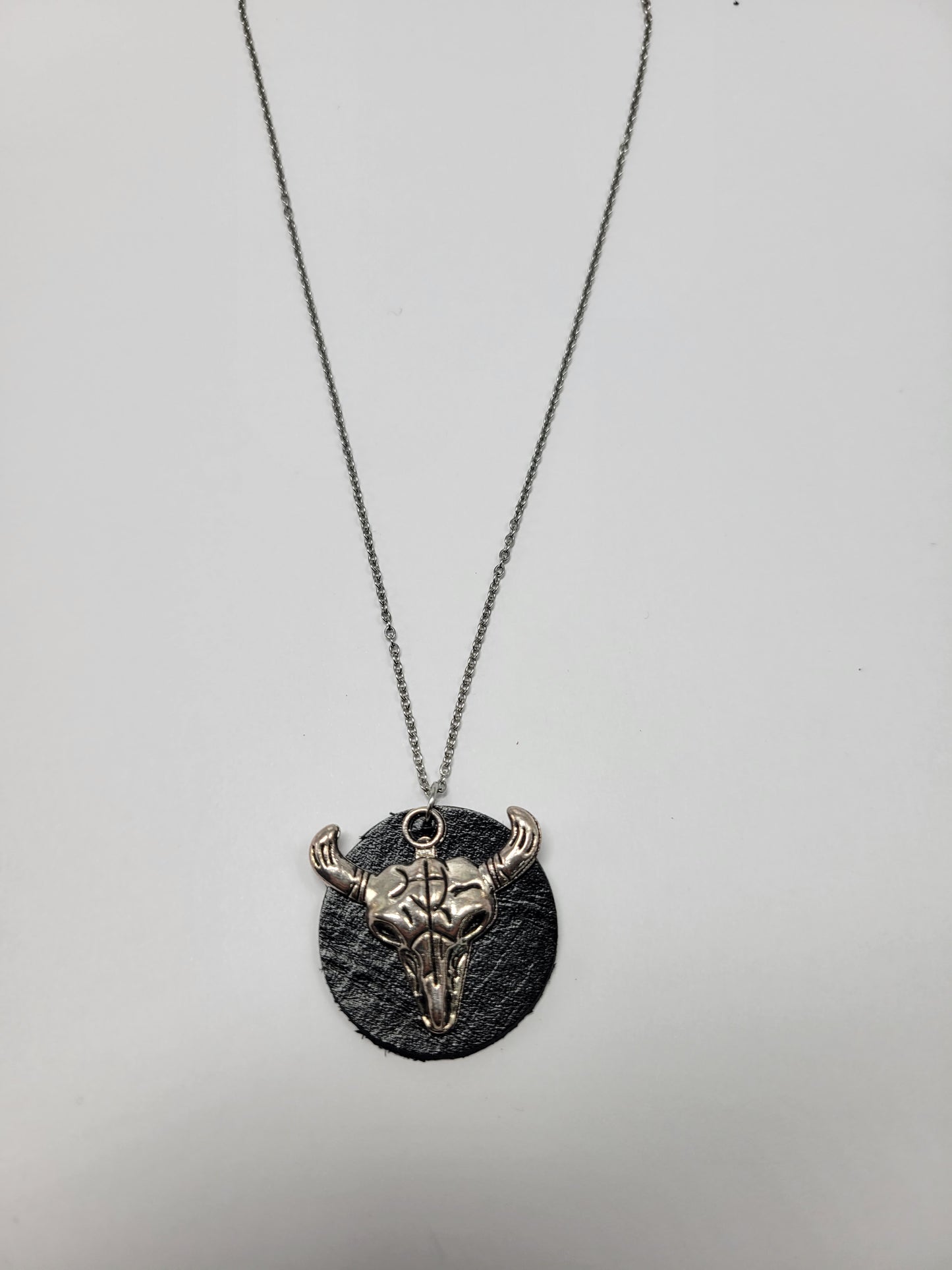 Collier cuir recyclé sequin - Atelier Claire Zhou x 114 Paris