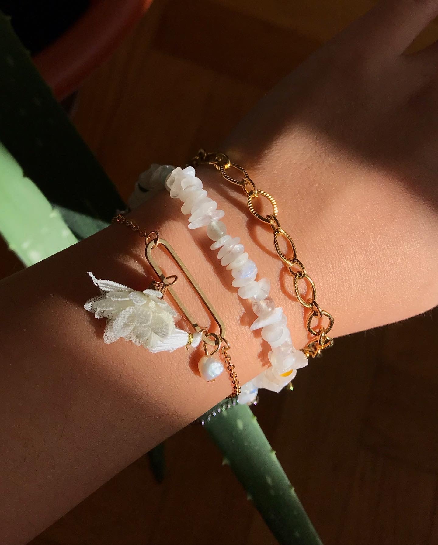 Bracelet pierres de lune / pierres naturelles arc-en-ciel - ISABEAU