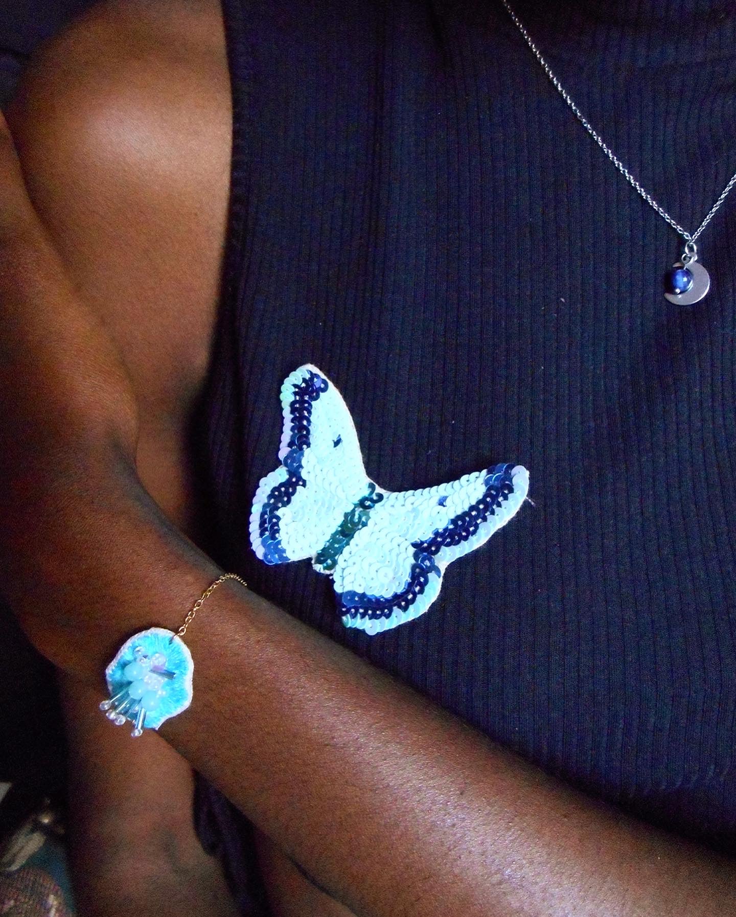 Broche brodée main - PAPILLONS