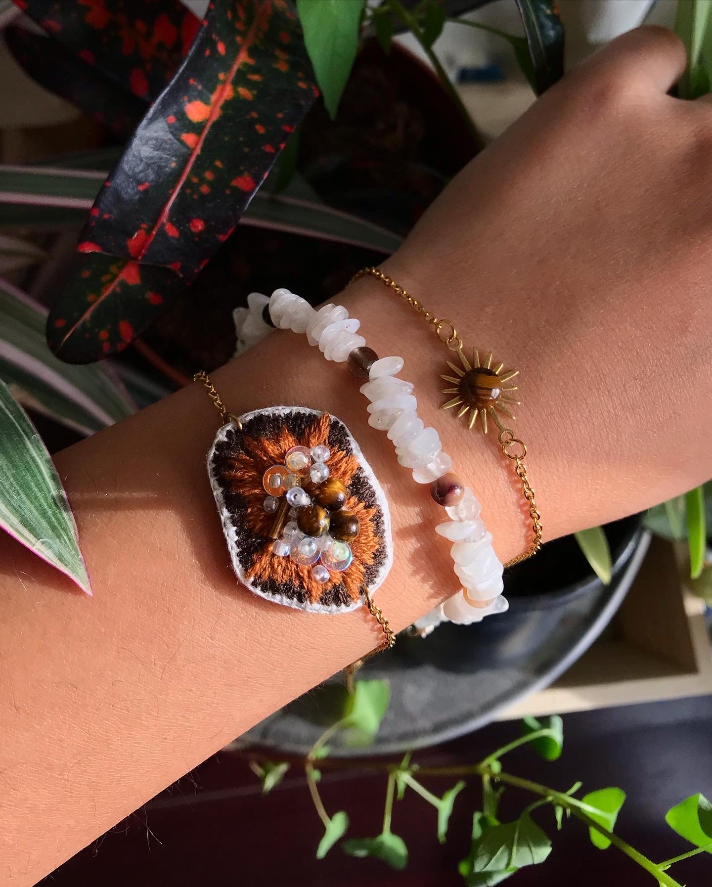 Bracelet brodé main - GEODE PIERRE NATURELLE