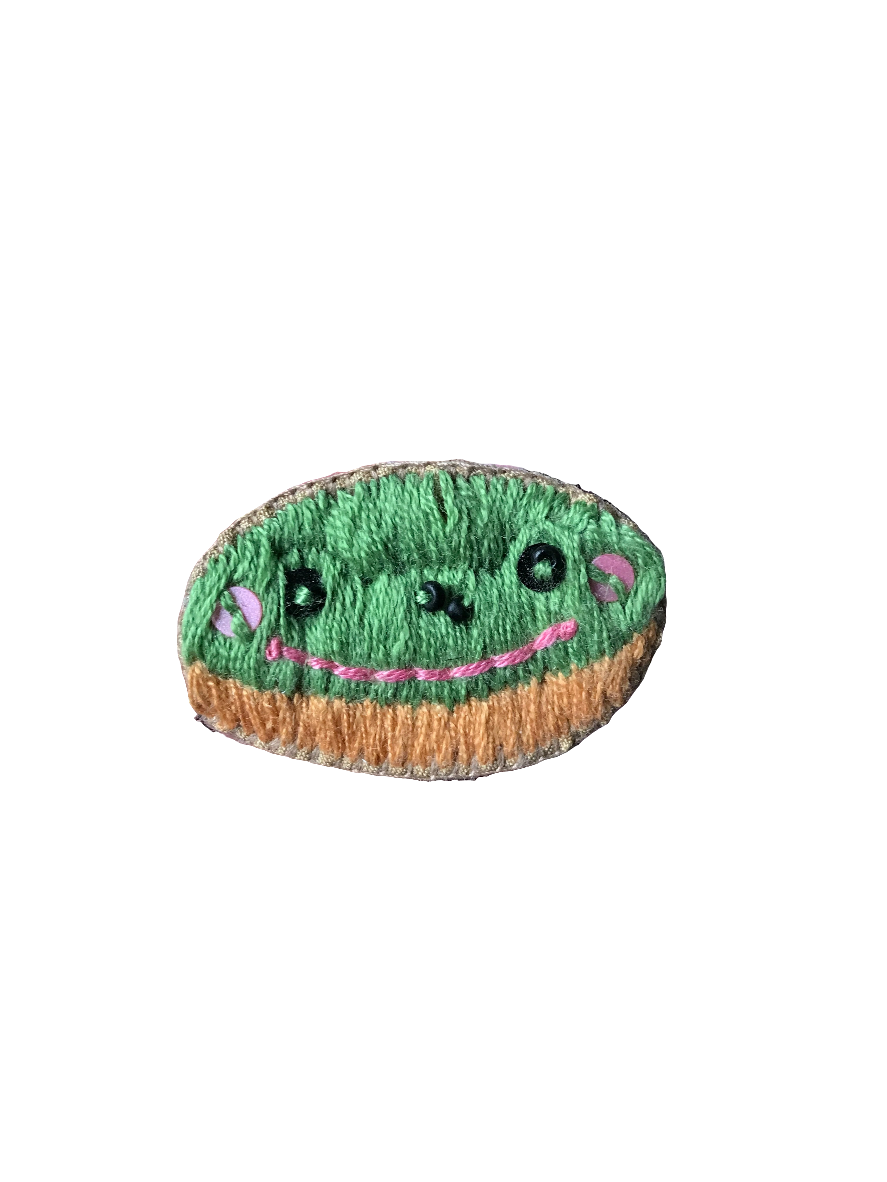 Broche brodée main mignonne - FROGNUT