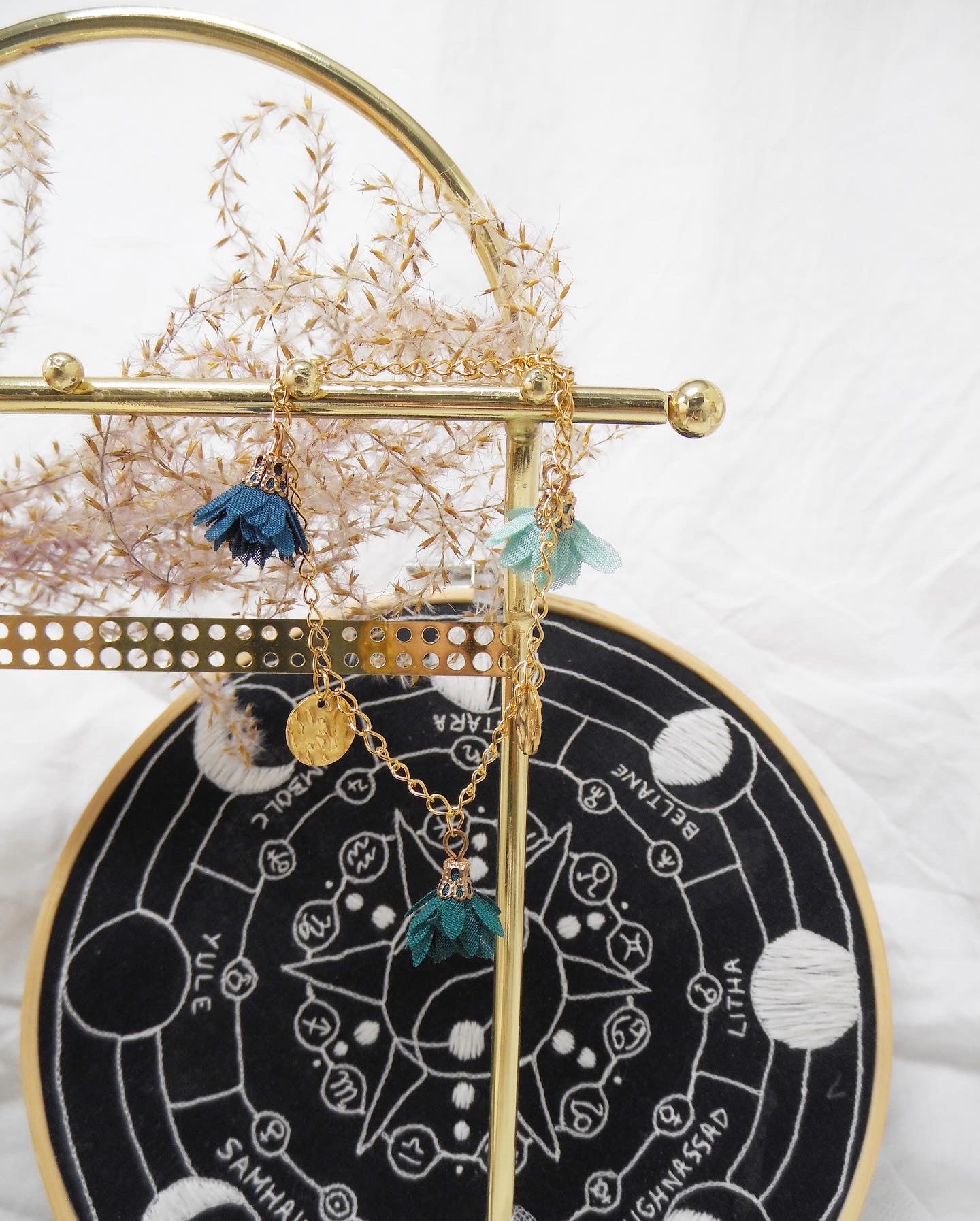Bracelet sequins et 3 fleurs - NINE