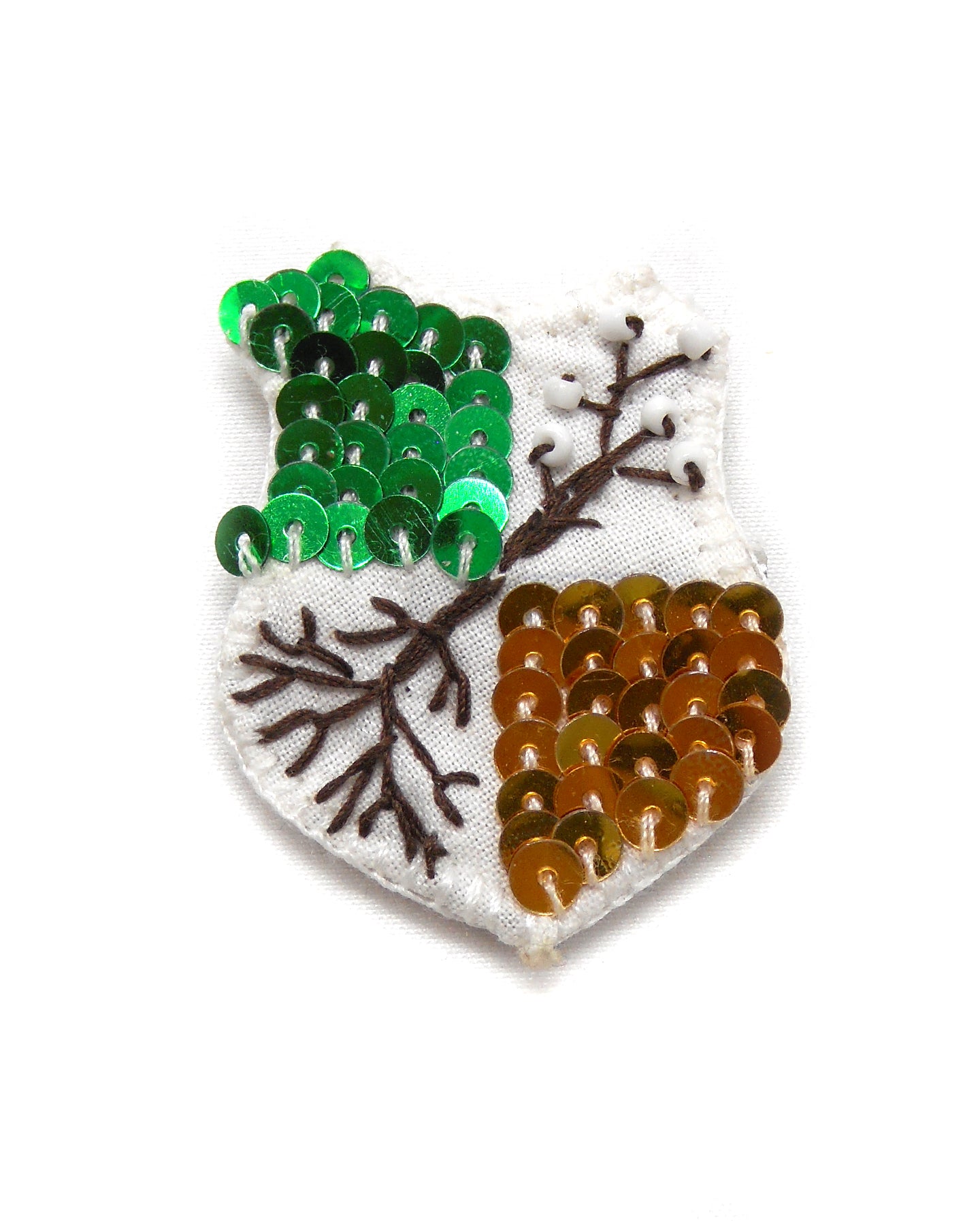 Broche brodée main écusson - BLASON ROYALE