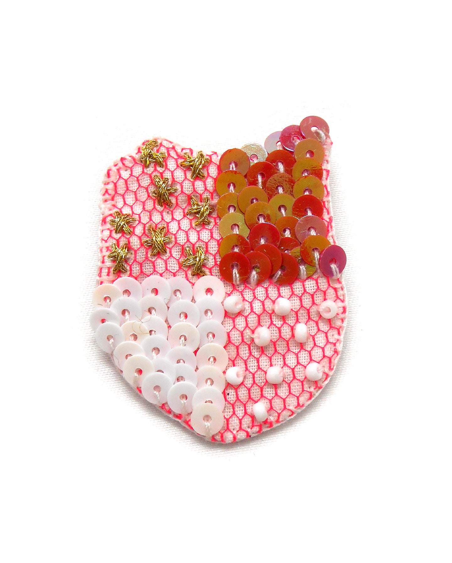 Broche brodée main écusson - BLASON ROYALE
