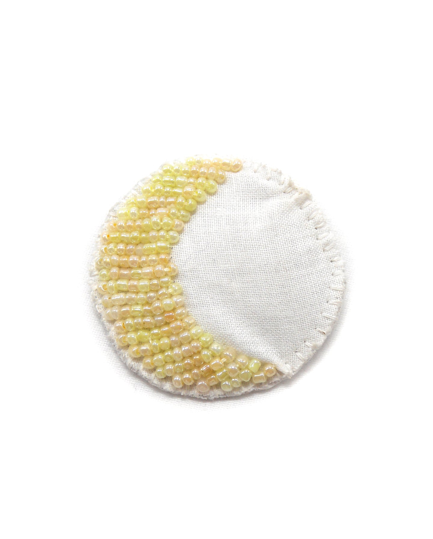 Broche brodée main - LUNE