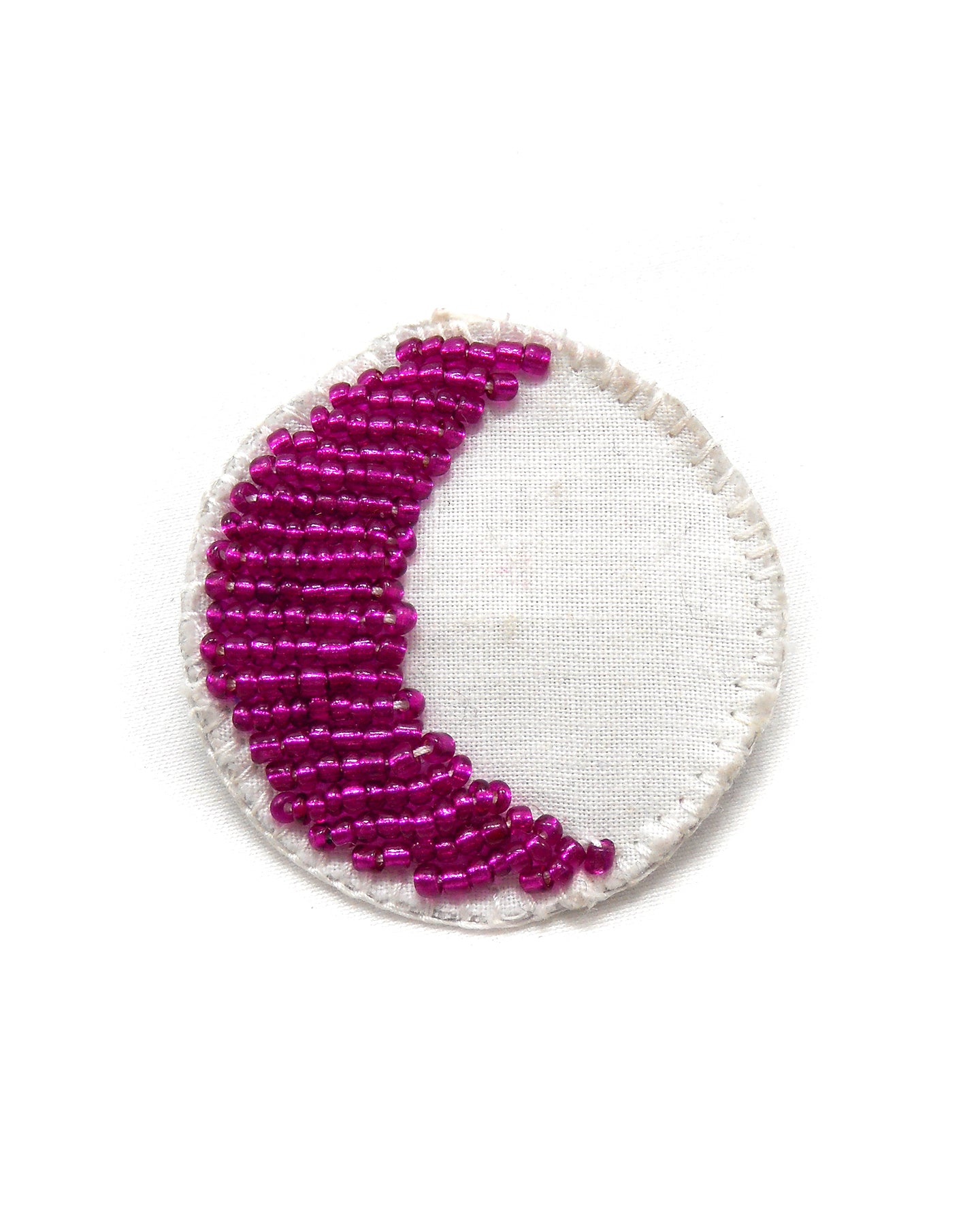 Broche brodée main - LUNE