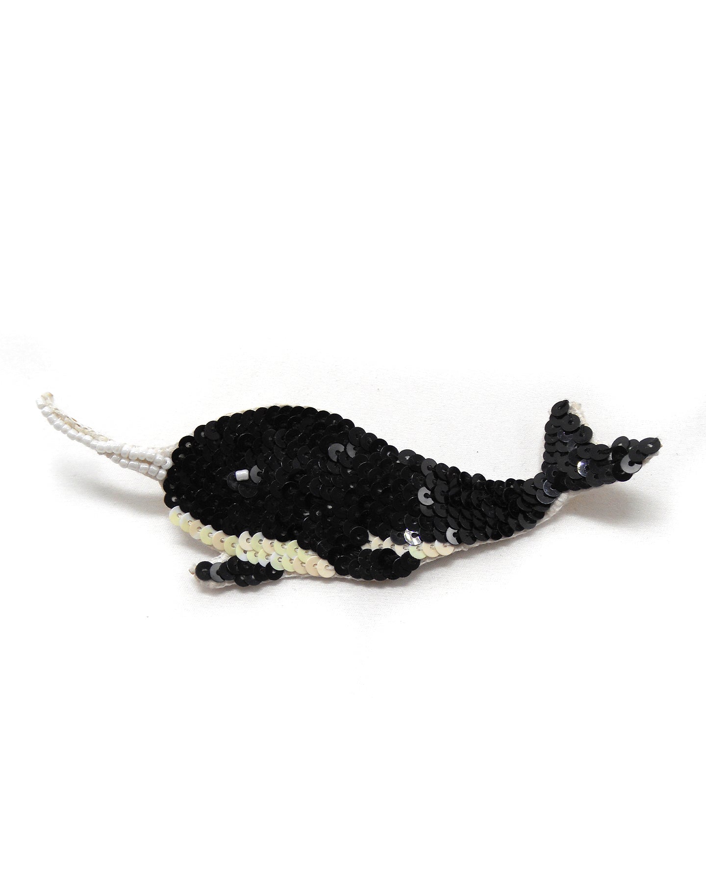 Broche brodée main animaux des océans