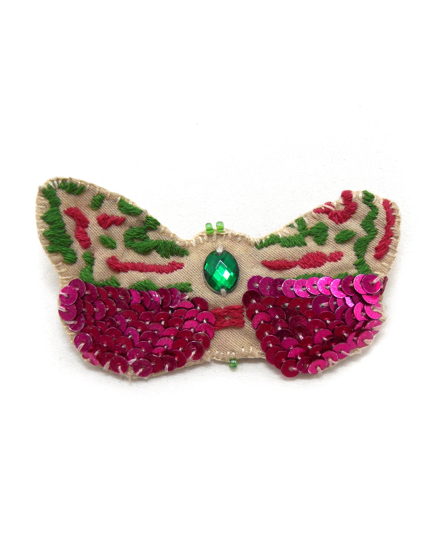 Broche brodée main - PAPILLONS