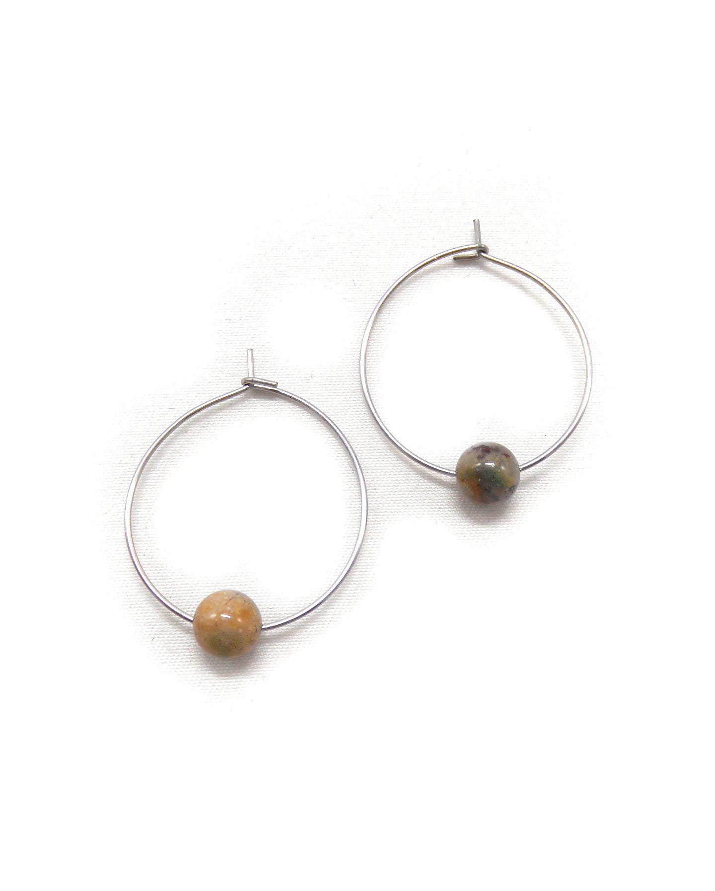 Boucles d'oreilles créoles minimalistes pierres - LEA