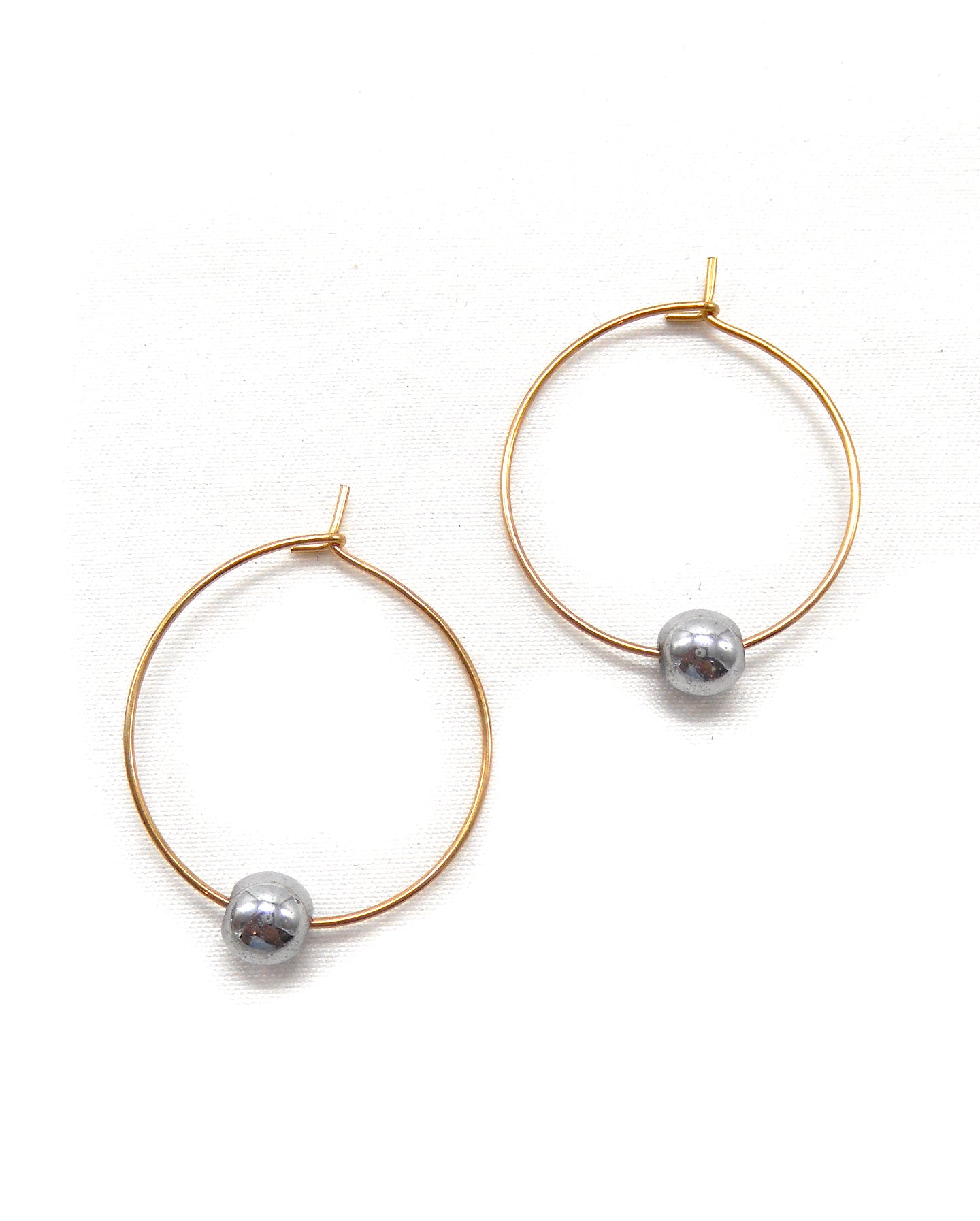 Boucles d'oreilles créoles minimalistes pierres - LEA