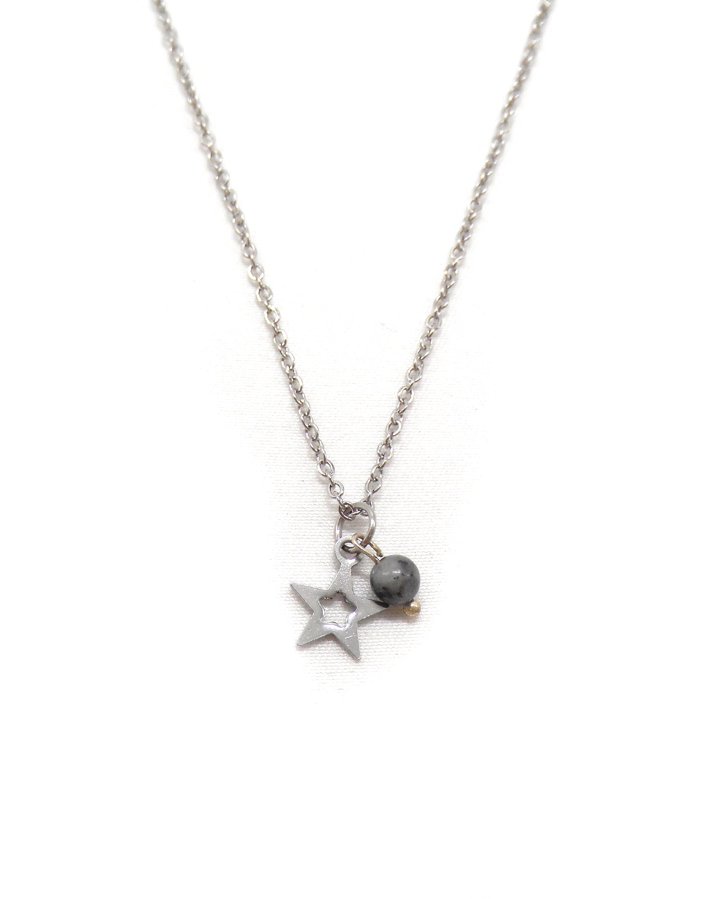 Collier petite étoile et perle pierre naturelle - MABO