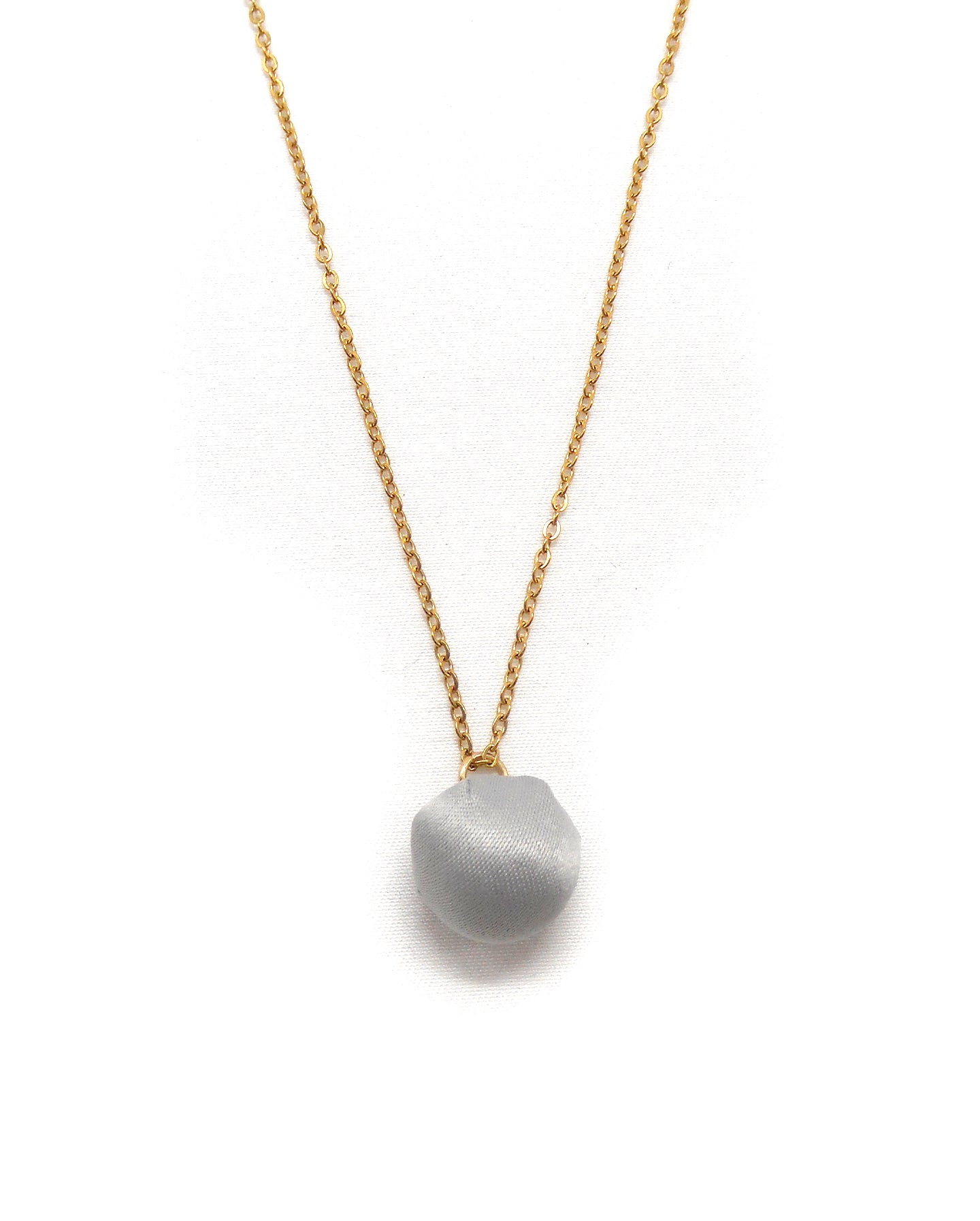 Collier pompon vintage - OLGA
