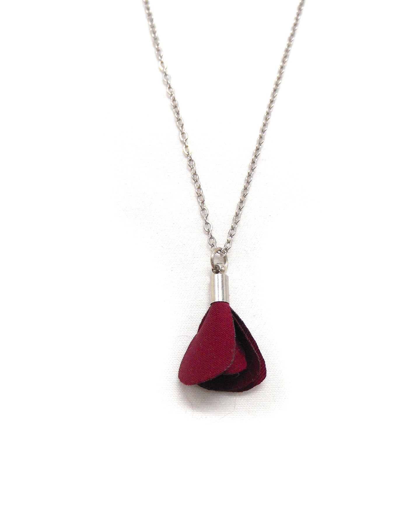 Collier pompon fleur - FIONA/TILLY/PENELOPE/NOUR/SACHA/PETALE/MOIRA
