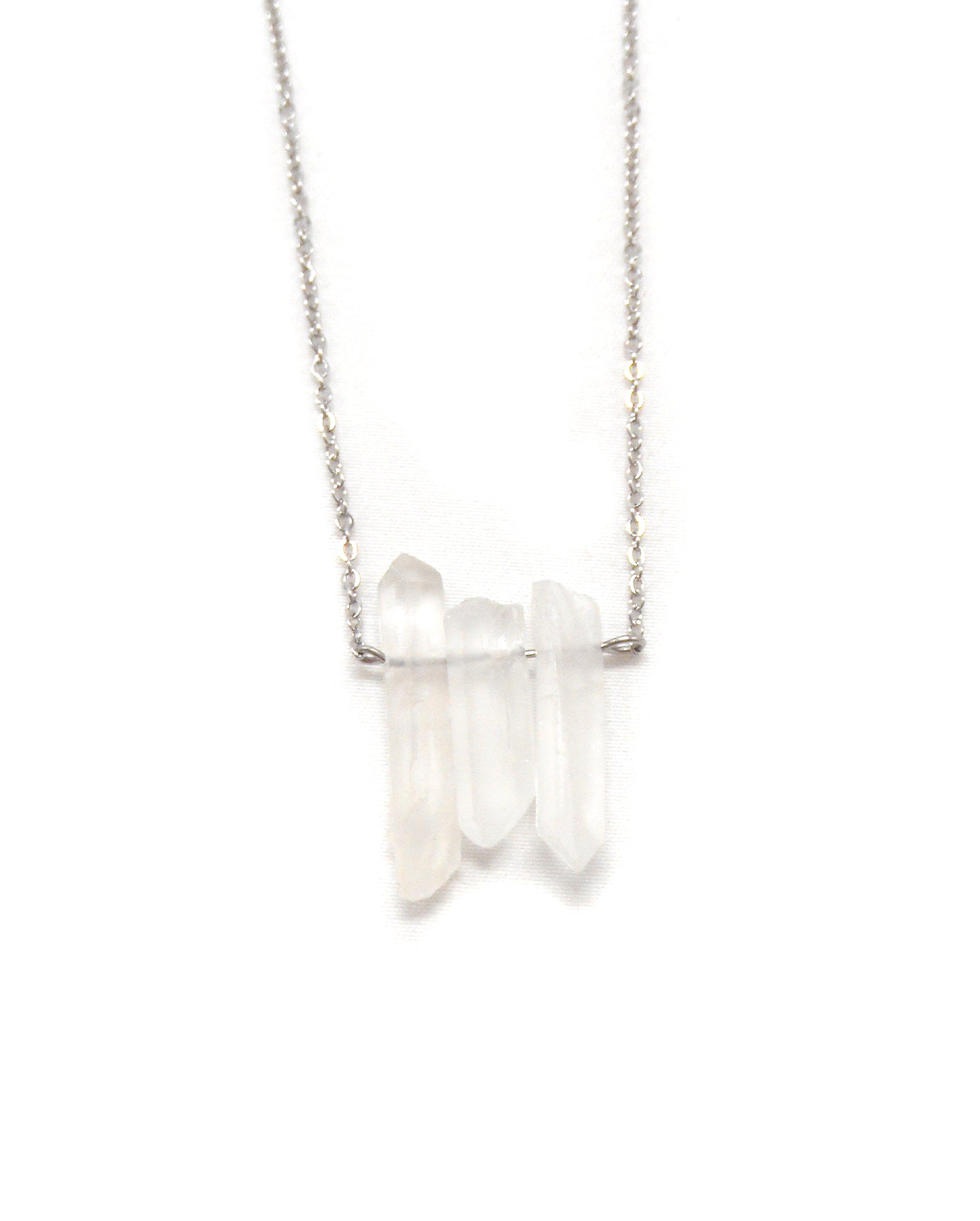 Collier 3 cristaux magiques - TIARA