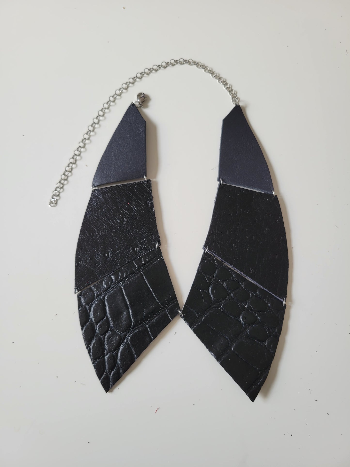 Collier faux col cuir upcyclé patchwork - Atelier Claire Zhou x 114 paris