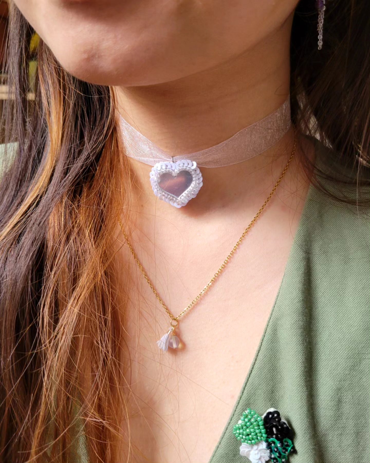 Collier bohème pierre et mini pompon - CALIE