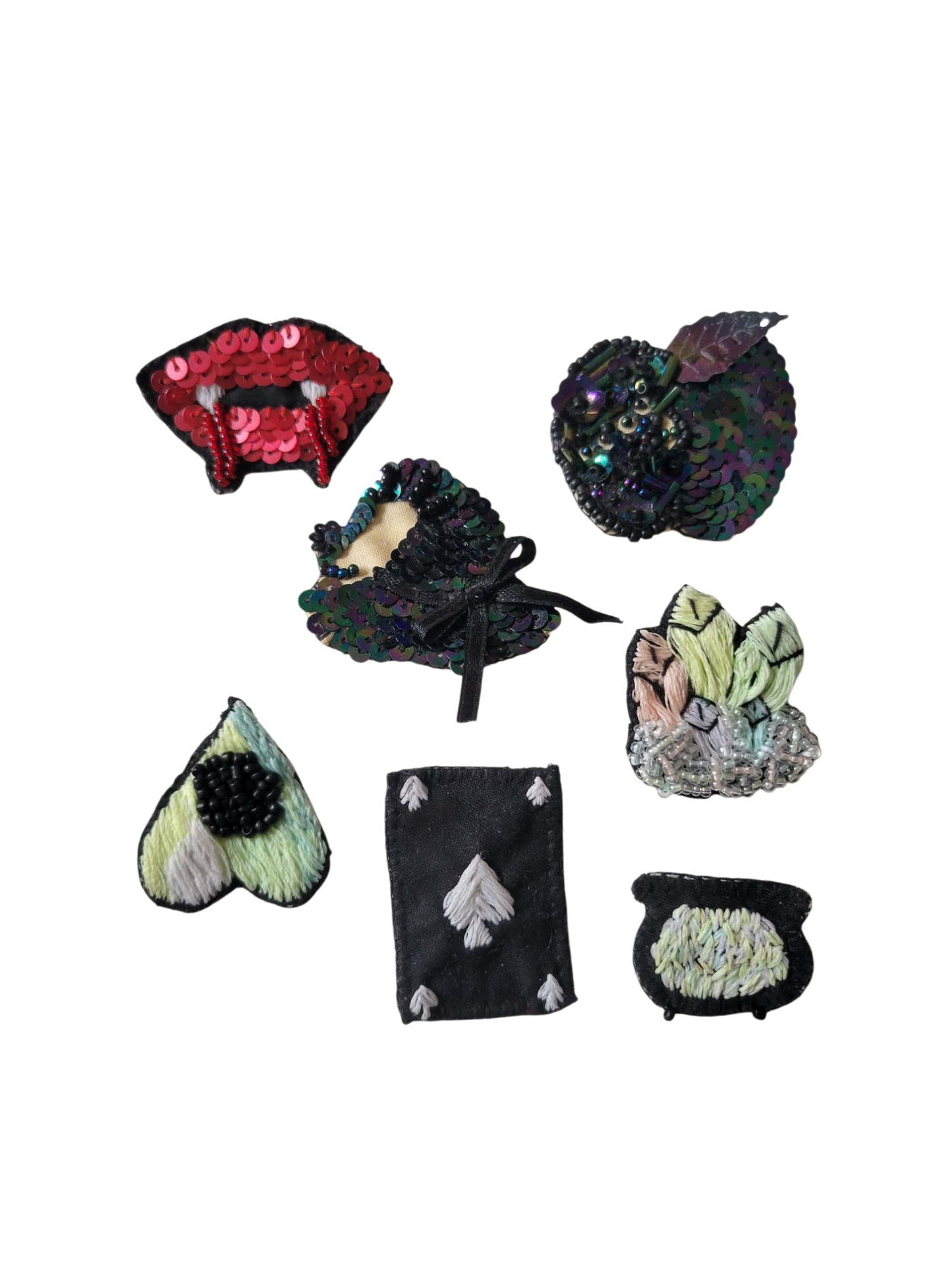 Broche brodée main magique - MAGIE ESOTERIQUE