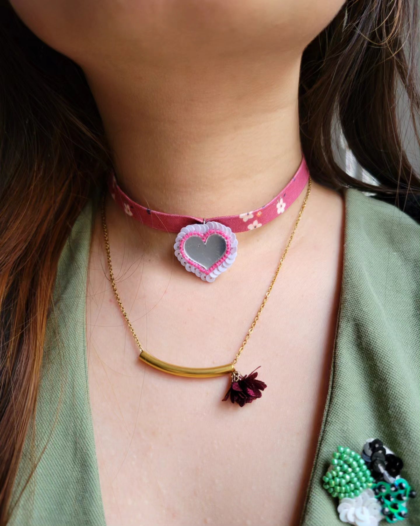 Collier barre et pompon fleur - LANAELLE