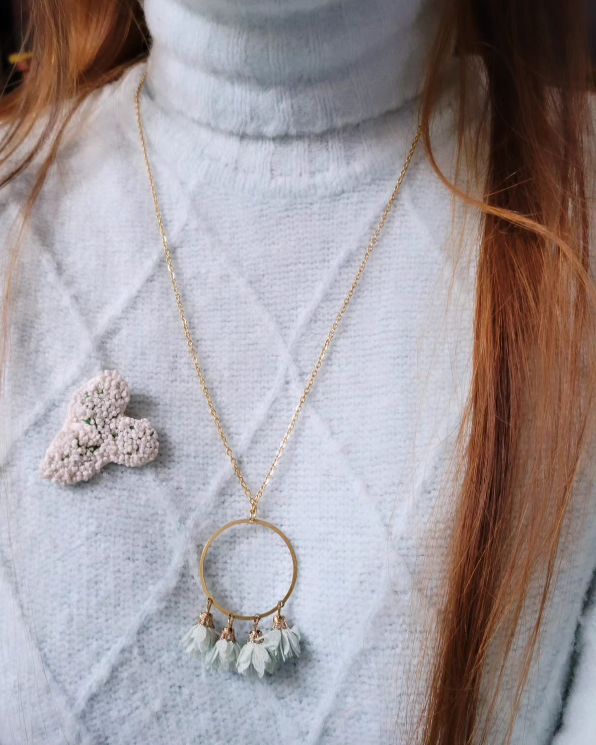 Collier long cercle/goutte fleurs - ROSE/ROSIE
