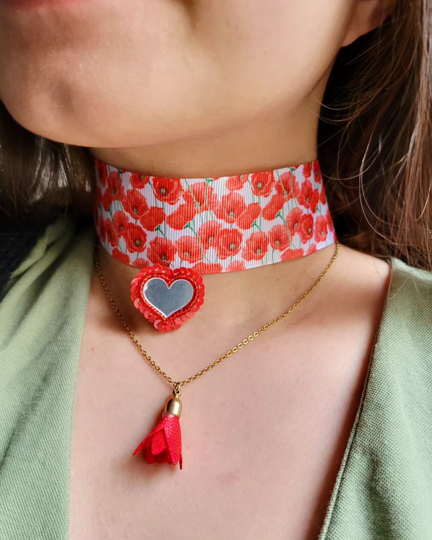 Collier pompon fleur - FIONA/TILLY/PENELOPE/NOUR/SACHA/PETALE/MOIRA
