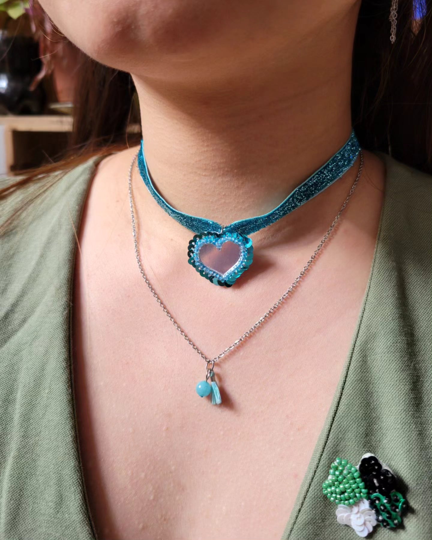 Collier bohème pierre et mini pompon - CALIE