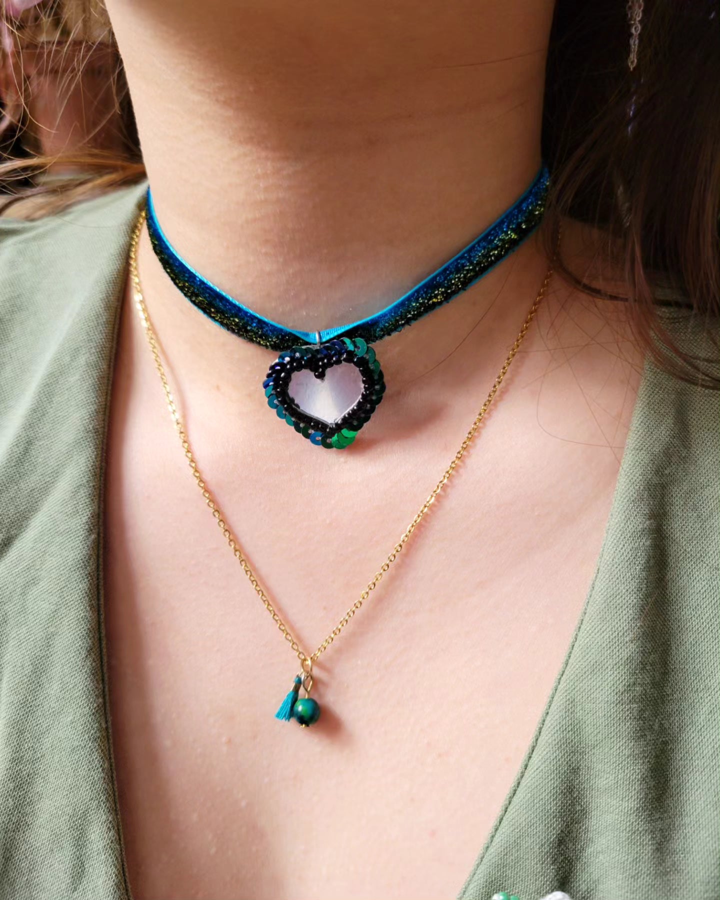 Collier bohème pierre et mini pompon - CALIE