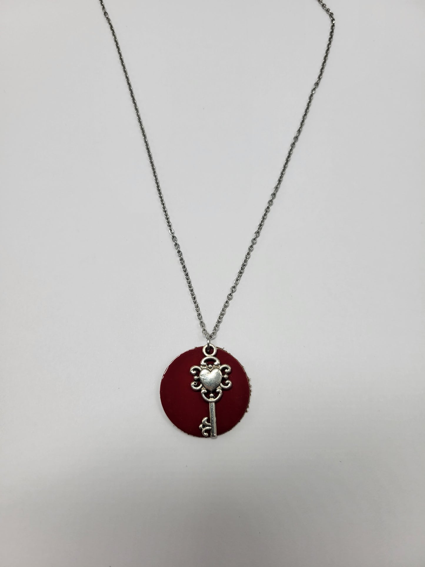 Collier cuir recyclé sequin - Atelier Claire Zhou x 114 Paris