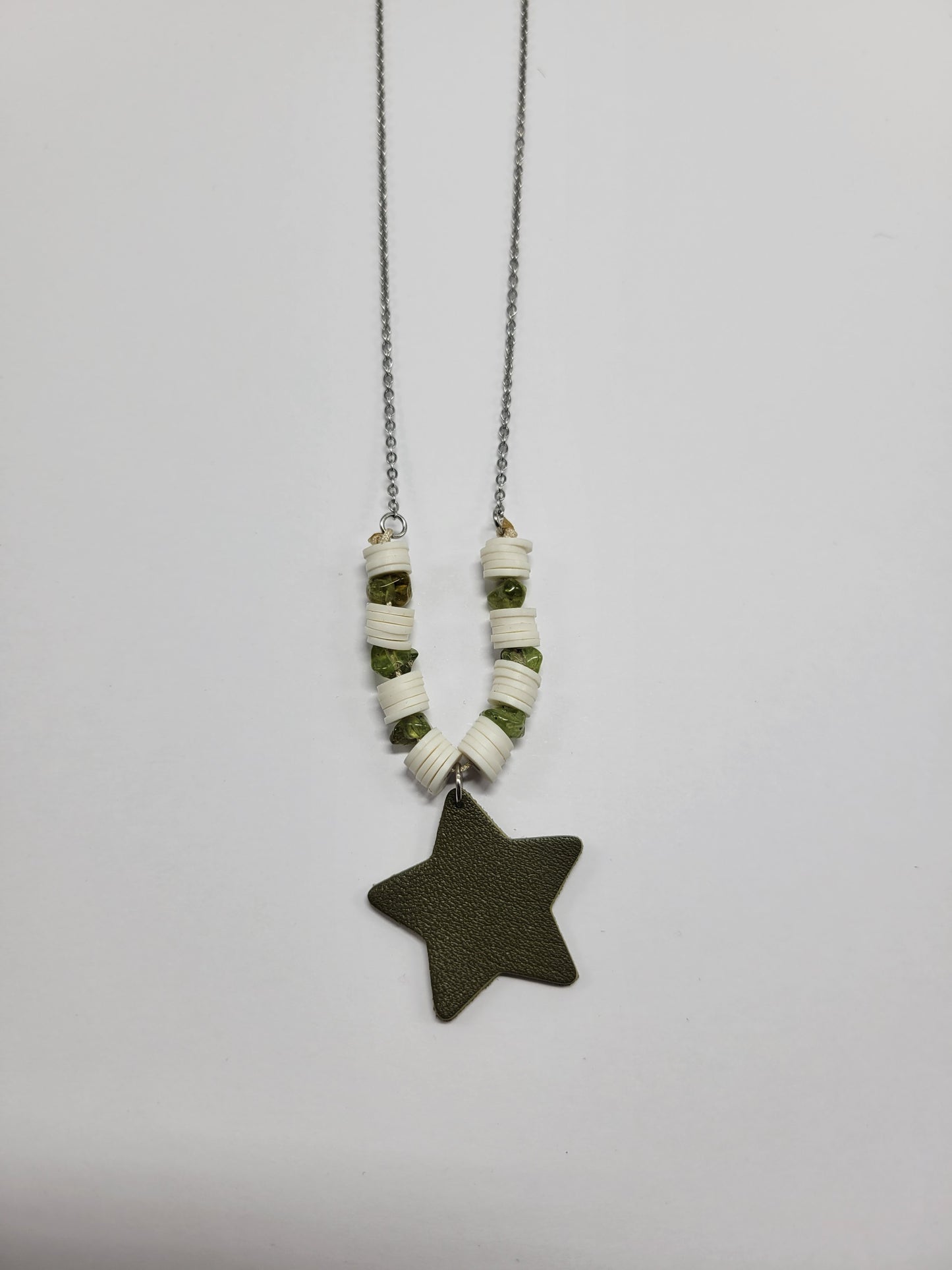Collier cuir recyclé et pampilles - Atelier Claire Zhou x 114 Paris