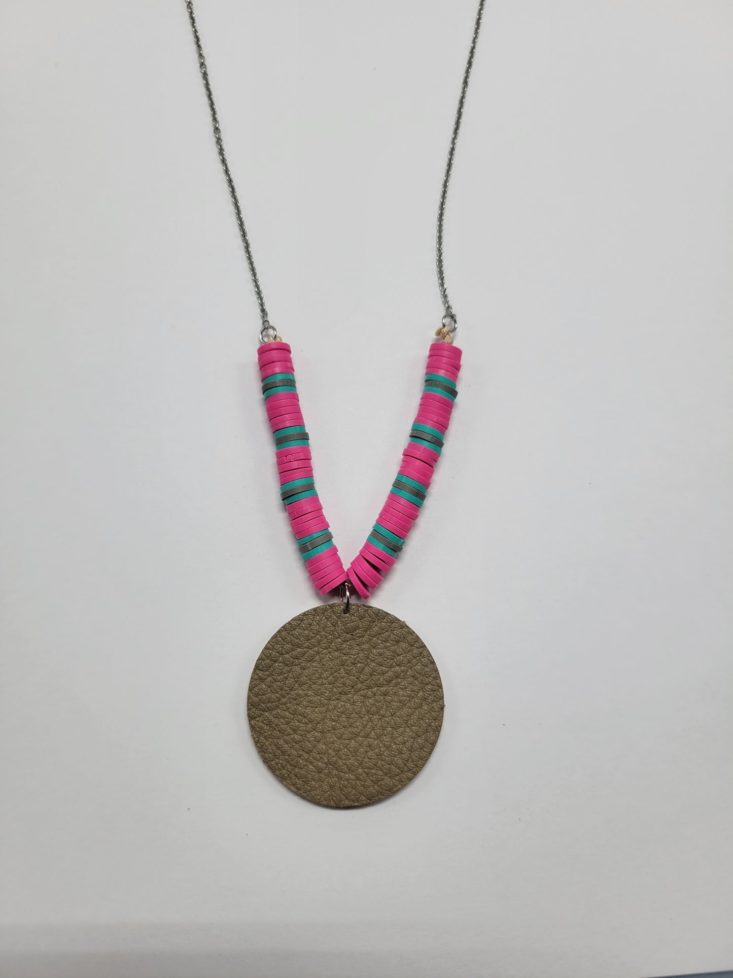Collier cuir recyclé et pampilles - Atelier Claire Zhou x 114 Paris
