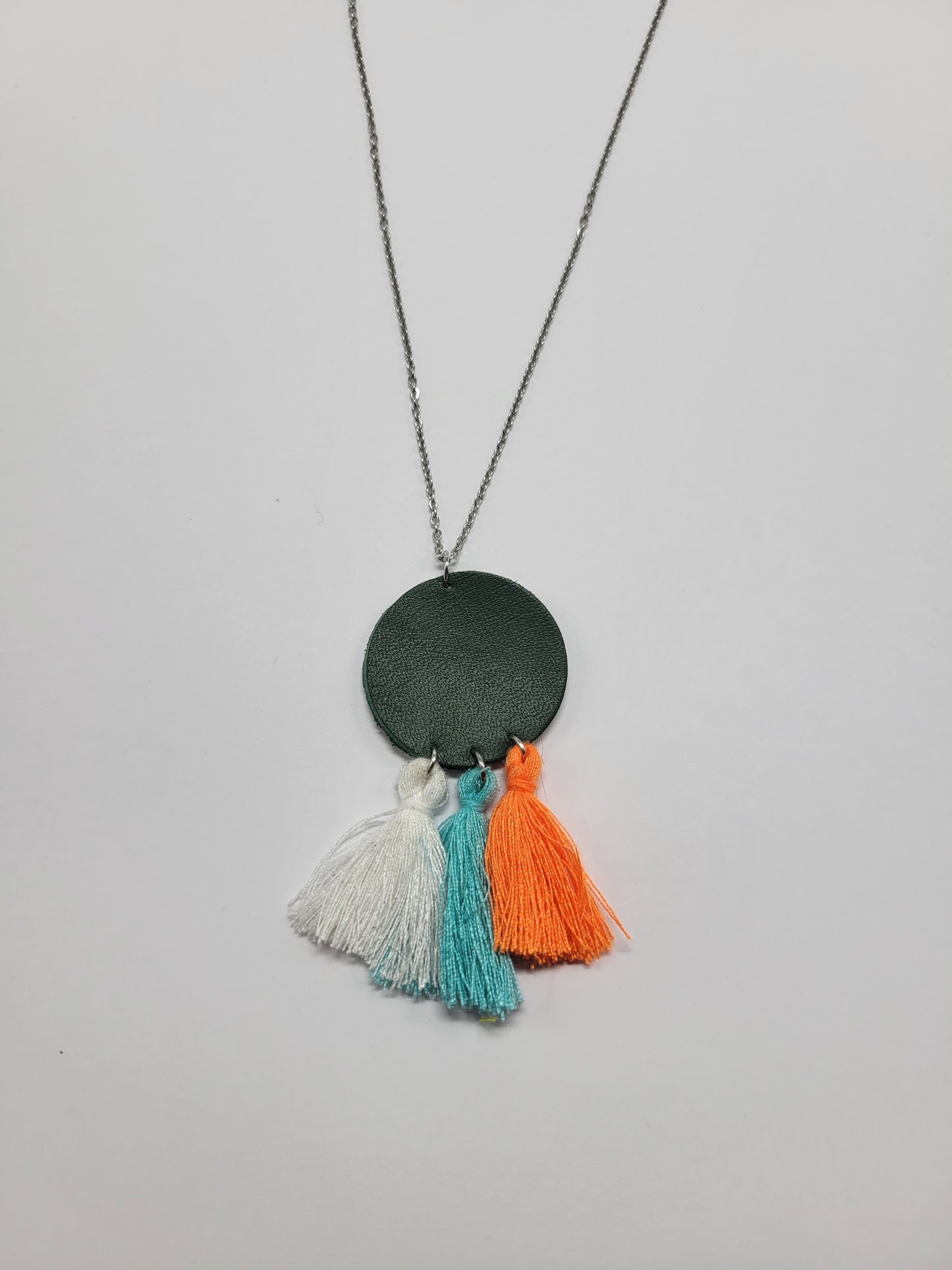 Collier cuir recyclé et pampilles - Atelier Claire Zhou x 114 Paris