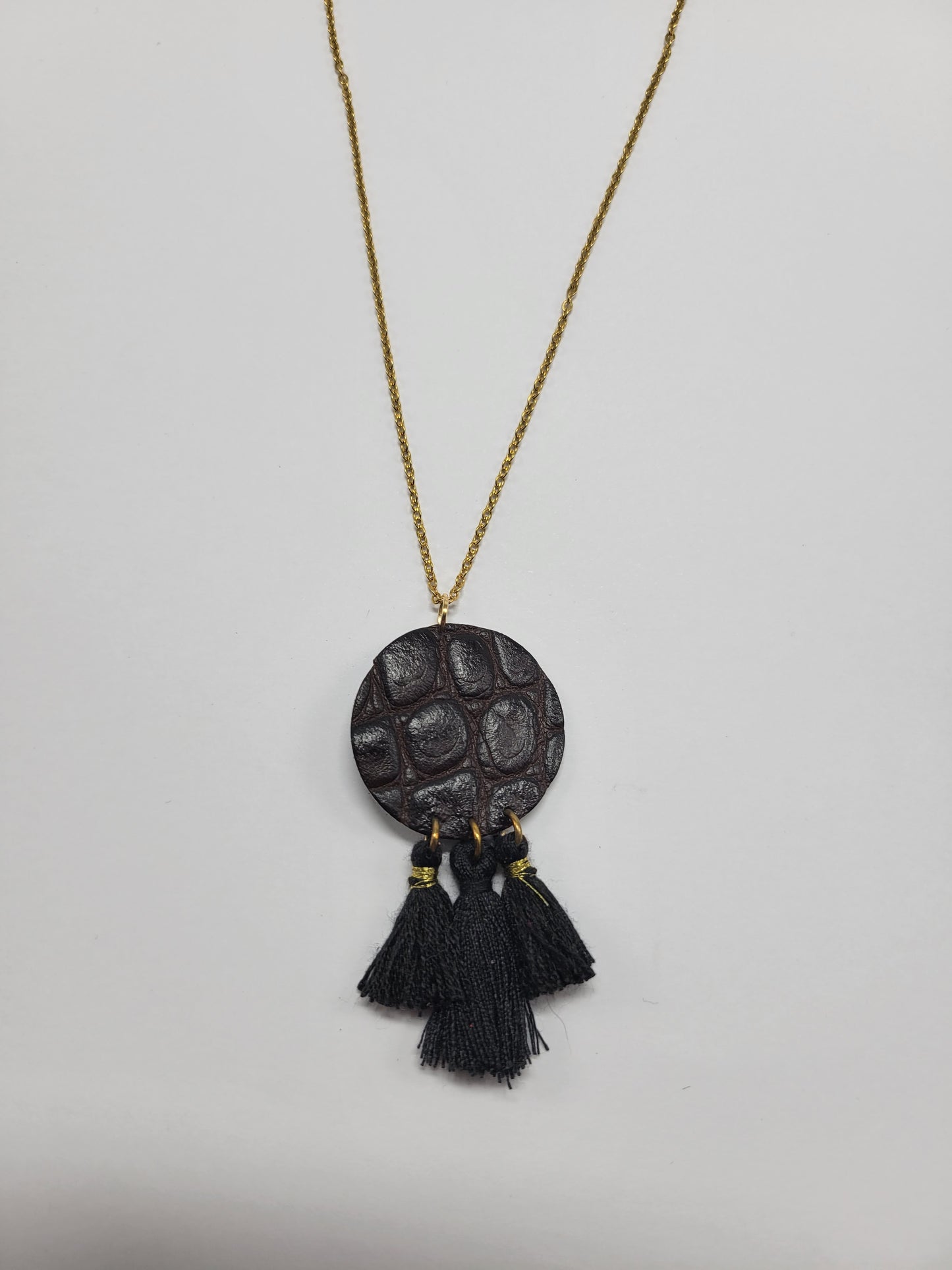 Collier cuir recyclé et pampilles - Atelier Claire Zhou x 114 Paris