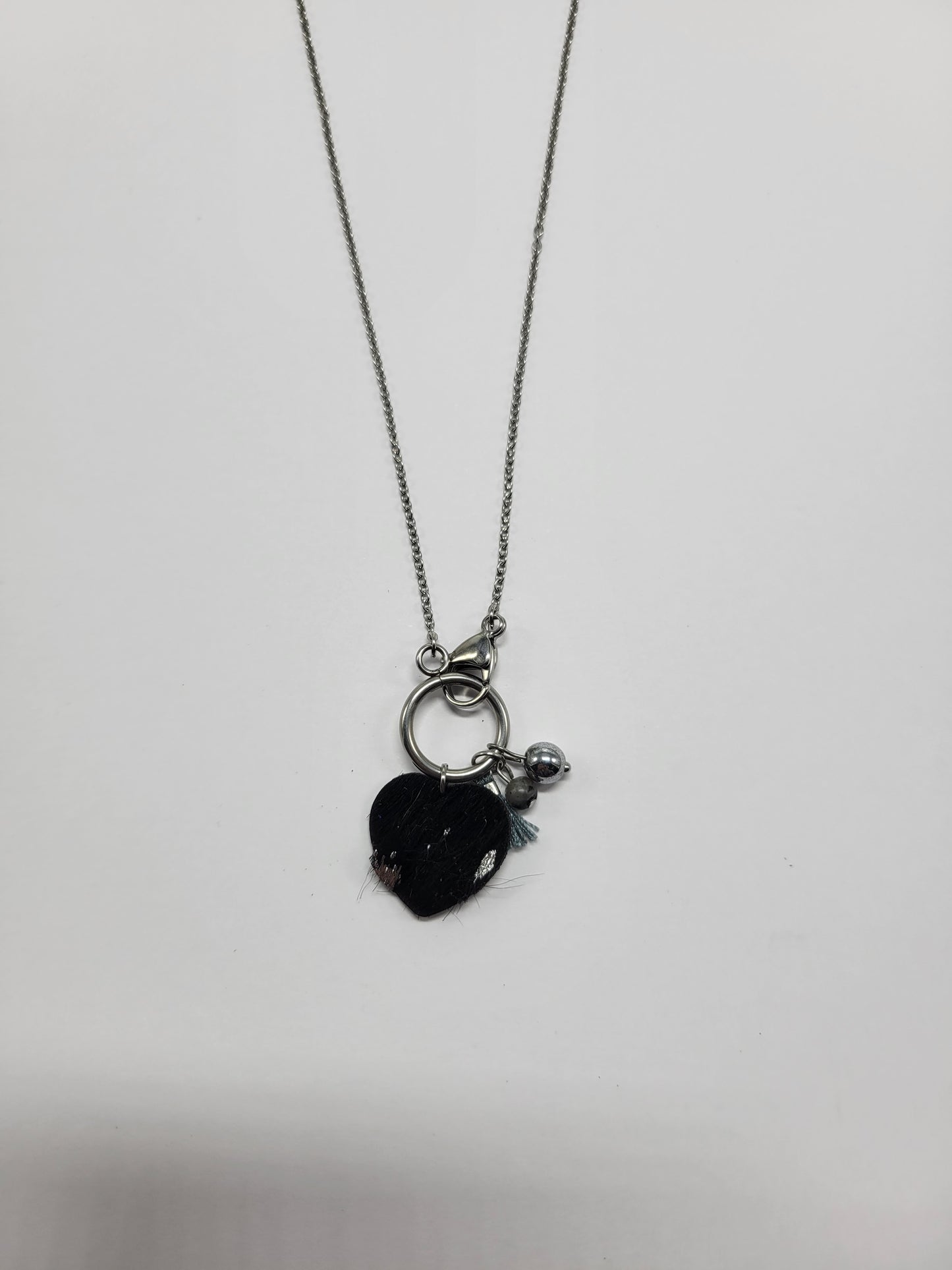 Collier cuir recyclé et pampilles - Atelier Claire Zhou x 114 Paris
