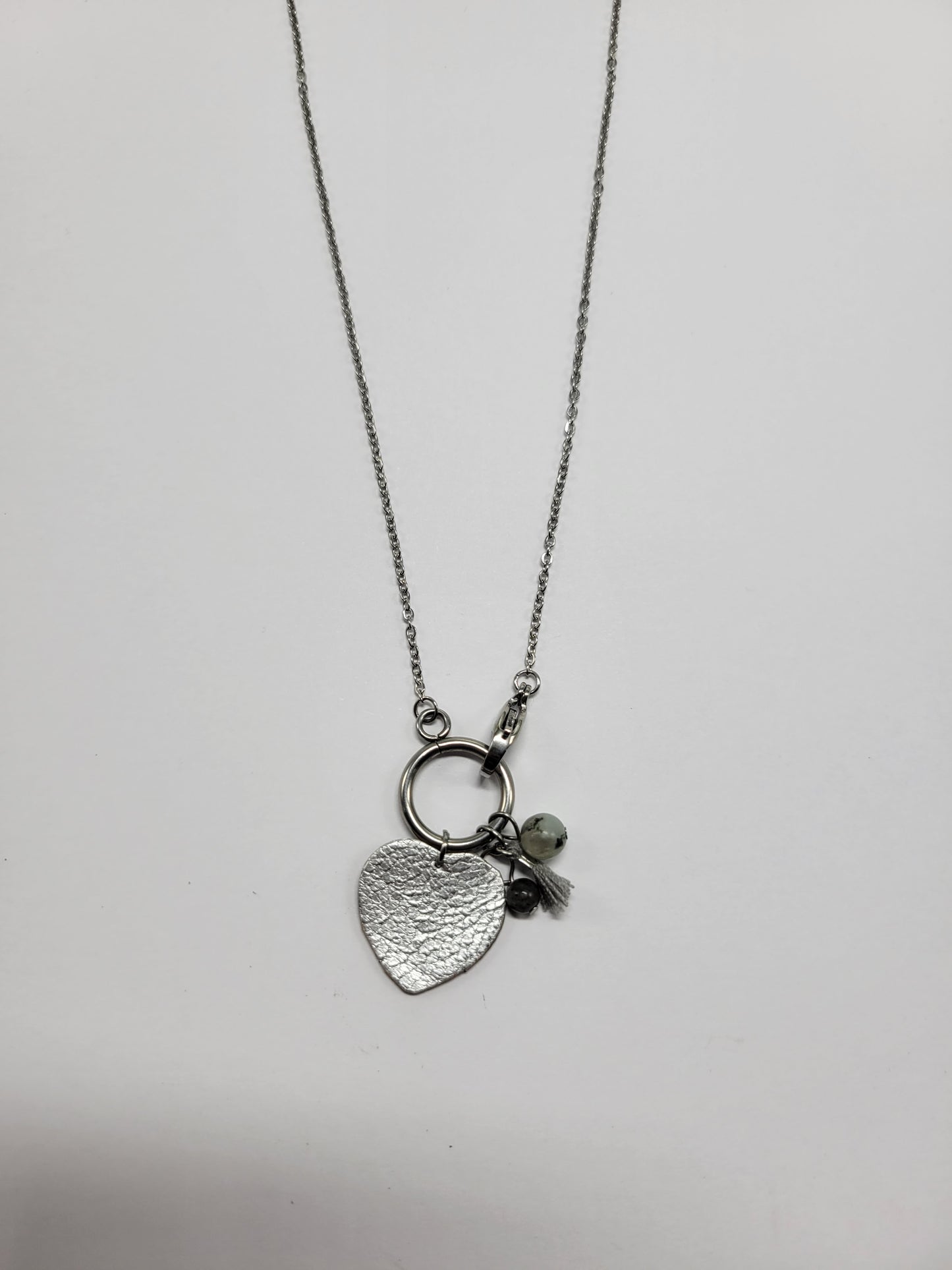 Collier cuir recyclé et pampilles - Atelier Claire Zhou x 114 Paris