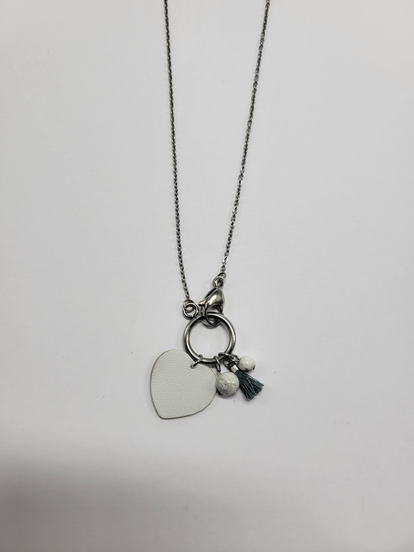 Collier cuir recyclé et pampilles - Atelier Claire Zhou x 114 Paris