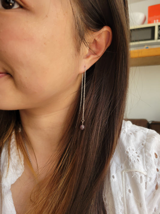 Boucles d'oreilles chaine fine longue pierres naturelles - TESSA