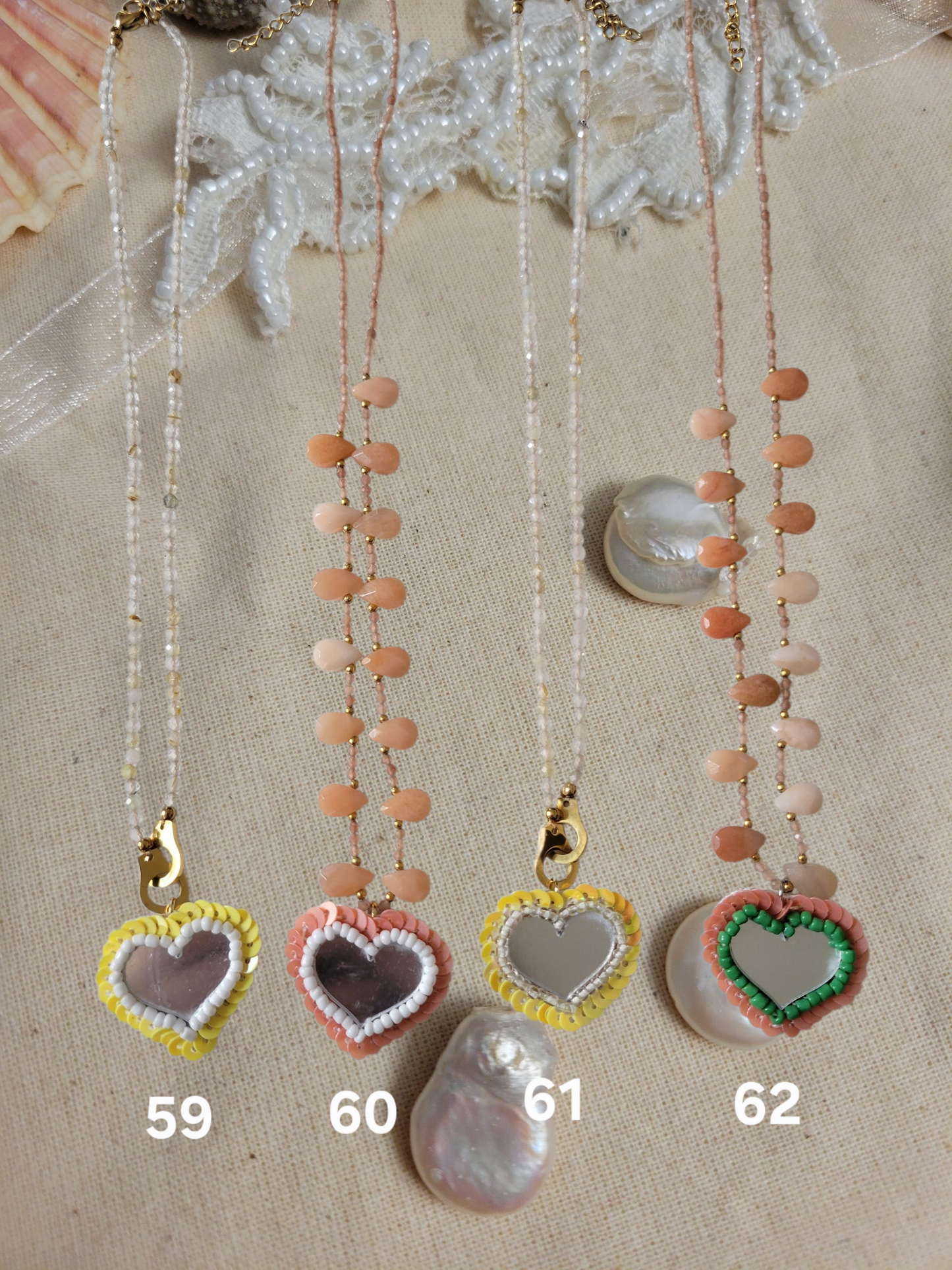 Collier/bracelet brodé main romantique - MIROIR D'AMOUR