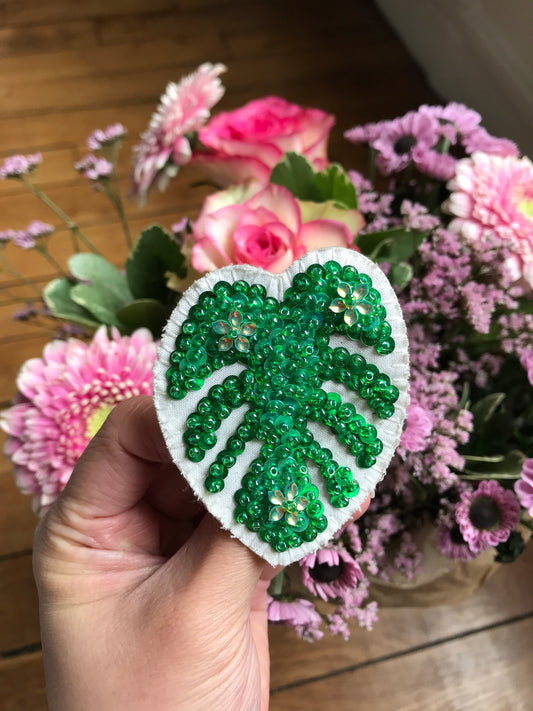 MONSTERA broche brodée main sequins