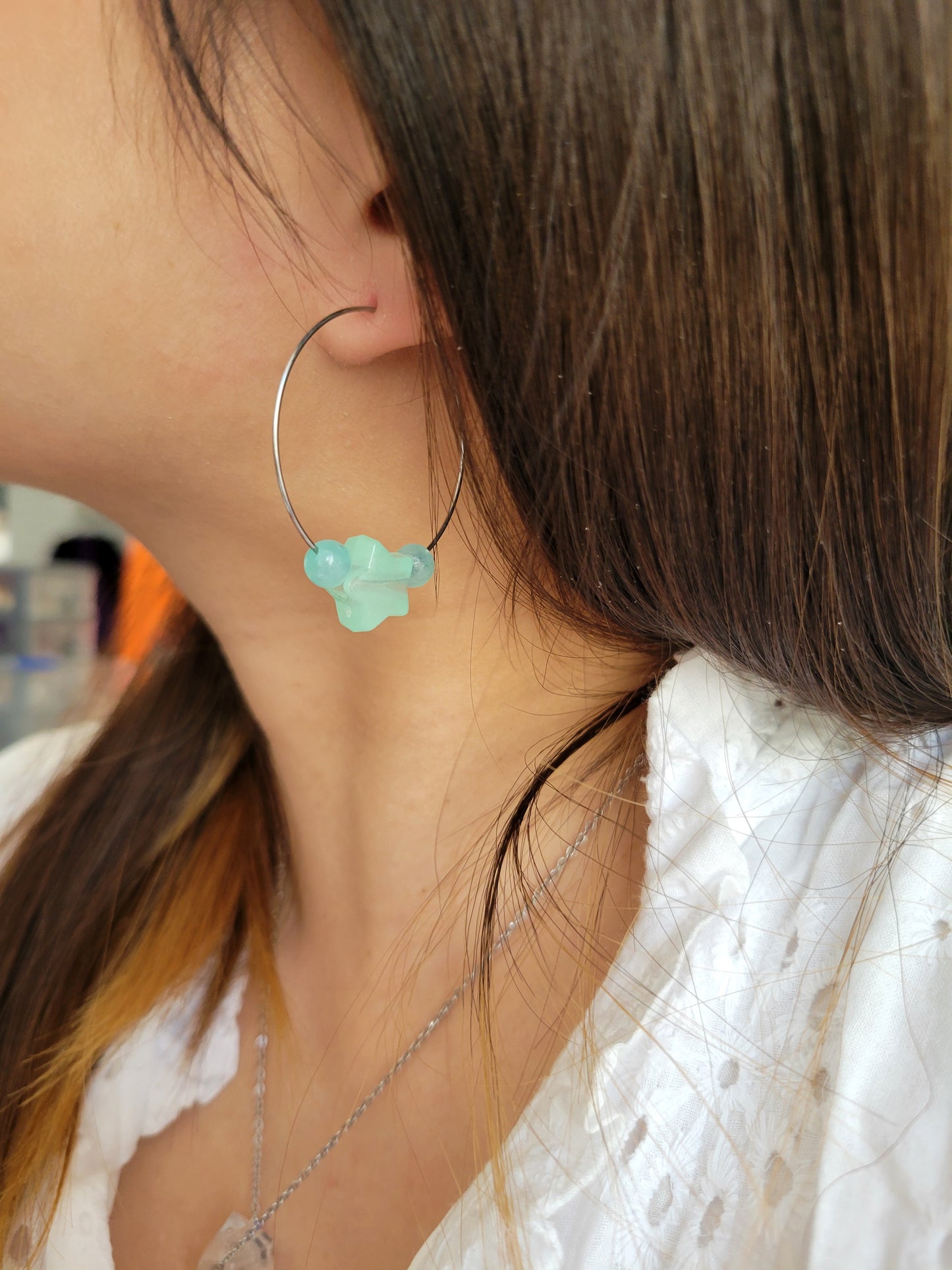 Boucles d'oreilles créoles étoiles phosphorescentes - ETHELLE